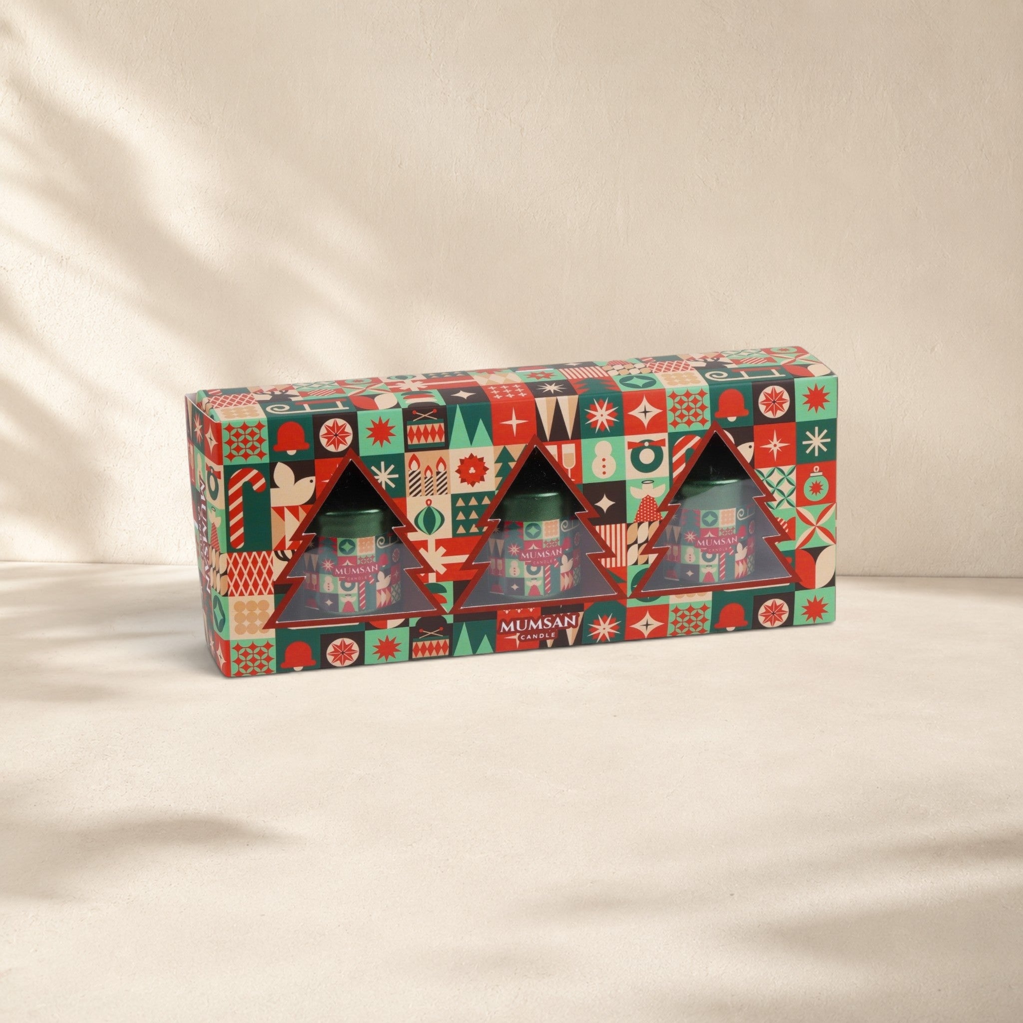 MUMSAN CANDLE 3'lü Baton Mum Hediye Seti, parafin malzemeden, kahverengi, 5x7 cm, 9 saat yanma süreli, leopar desenli kutulu.