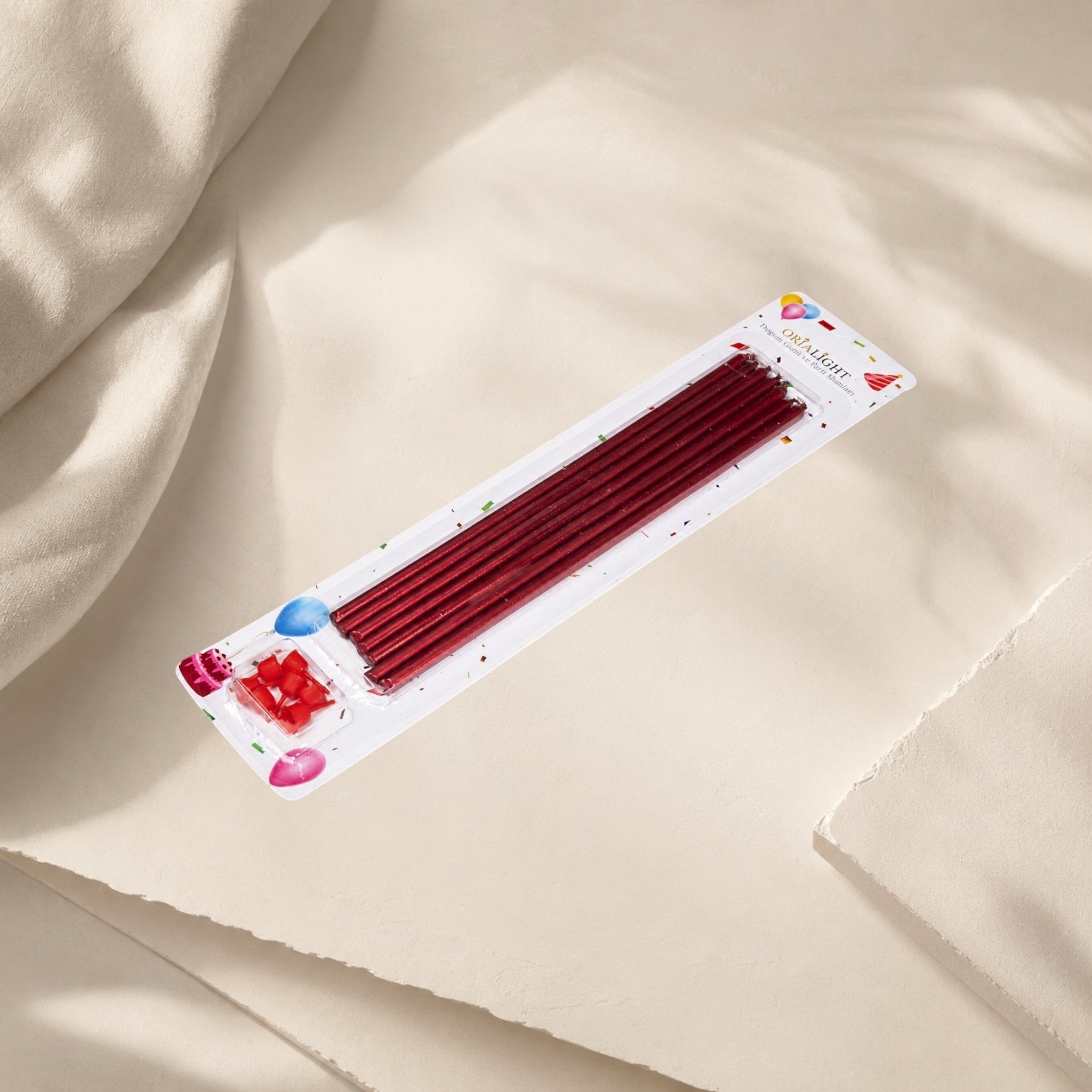 MUMSAN CANDLE 20 cm uzunluğunda parlak kırmızı, ince parti mumları. Doğum günü ve kutlamalar için ideal.