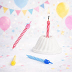 MUMSAN CANDLE 20'li parti ve pasta mumu seti, pembe, sarı ve mavi renklerde, spiral tasarımlı, altlıkları ile birlikte.