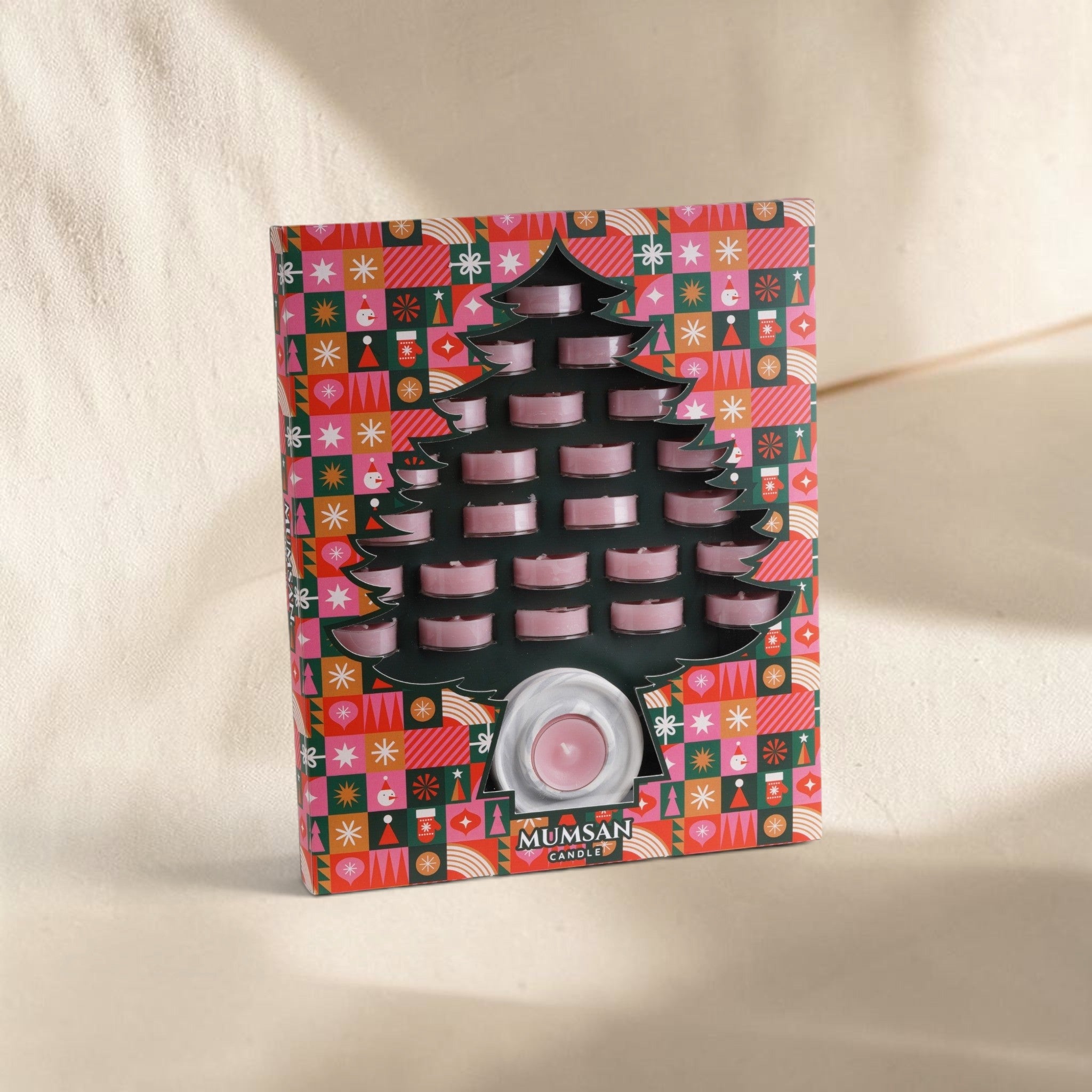 MUMSAN CANDLE 25'li çam ağacı şeklinde Noel takvimi tealight mum seti, pembe renkli mumlar, renkli ve desenli kutu